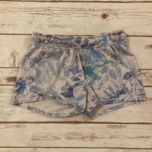 Lululemon Ivivva Girls Water Color Leaves Print 2” Shorts Size 10